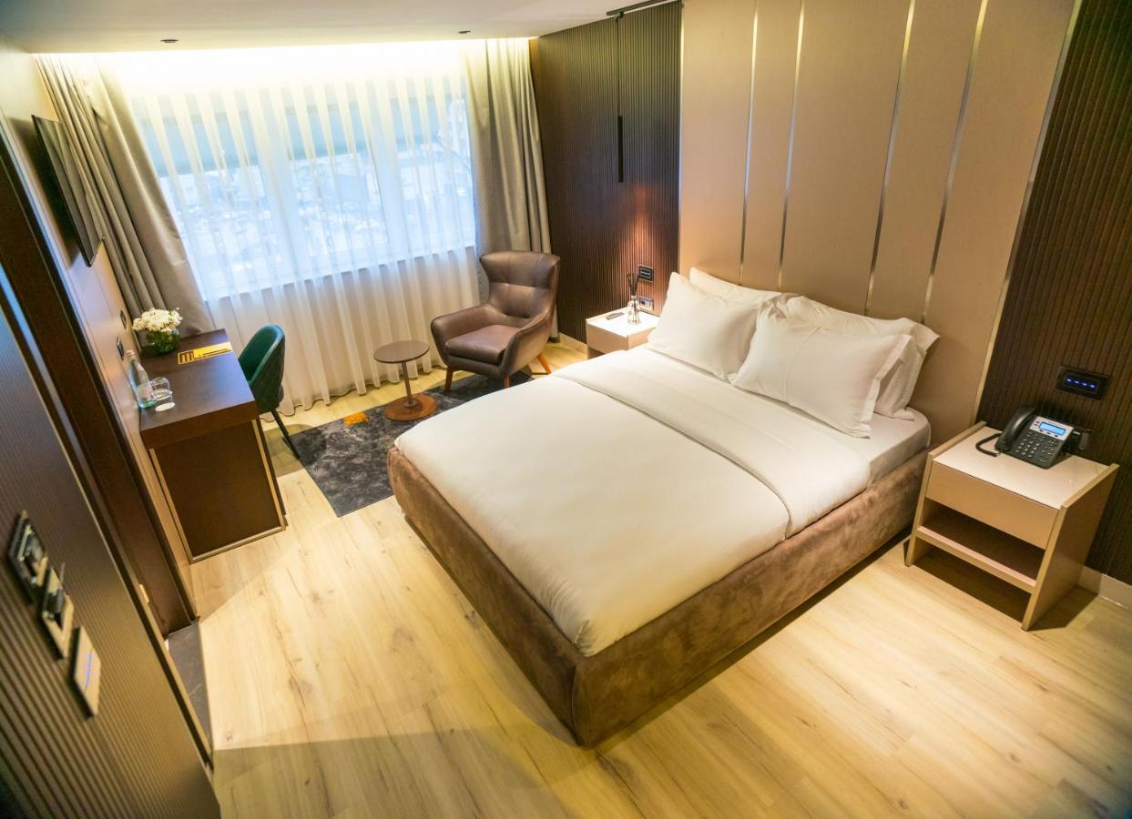 Emery Hotel 프리슈티나 외부 사진
