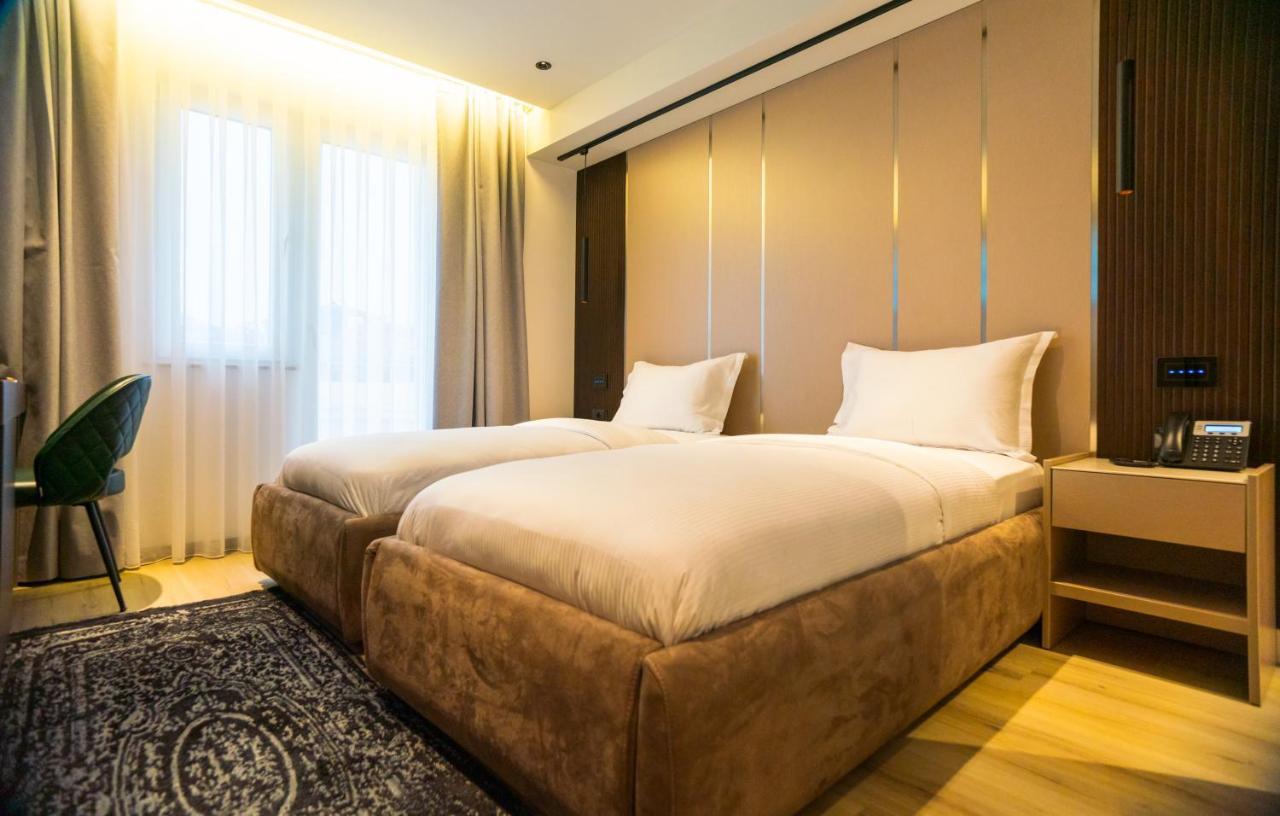 Emery Hotel 프리슈티나 외부 사진